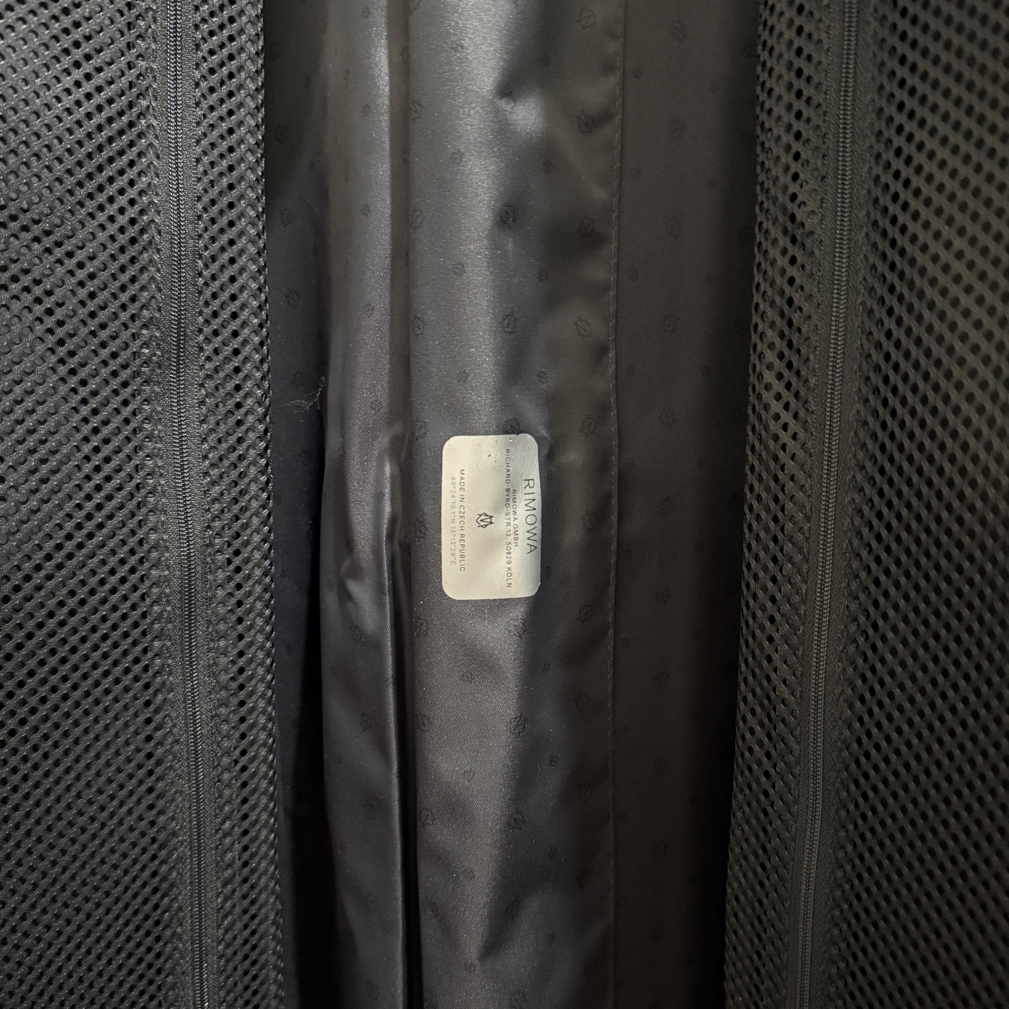 リモワ　エッセンシャル　832.73.65.4　チェックインL　85L　アウトレット商品　レッド