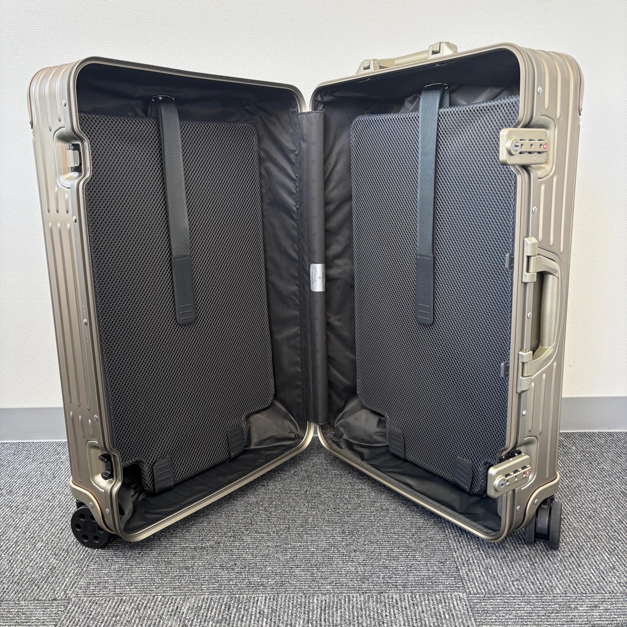リモワ　オリジナル　925.63.04.4　チェックインM　ゴールド　アウトレット　60リットル　4輪