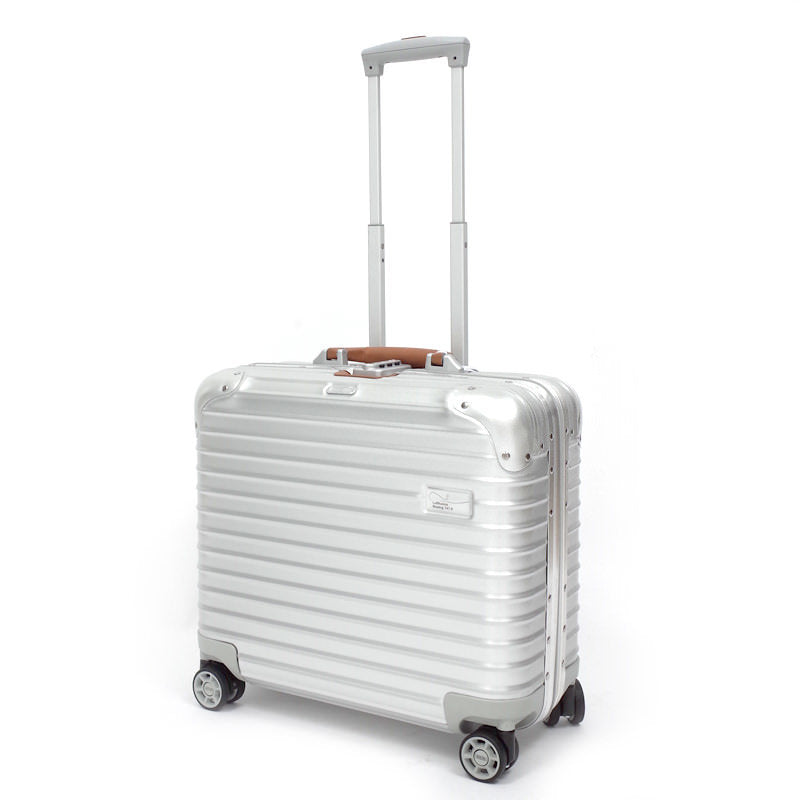 ルフトハンザ　リモワ　ボーイング 在庫商品　1749154　26リットル　4輪