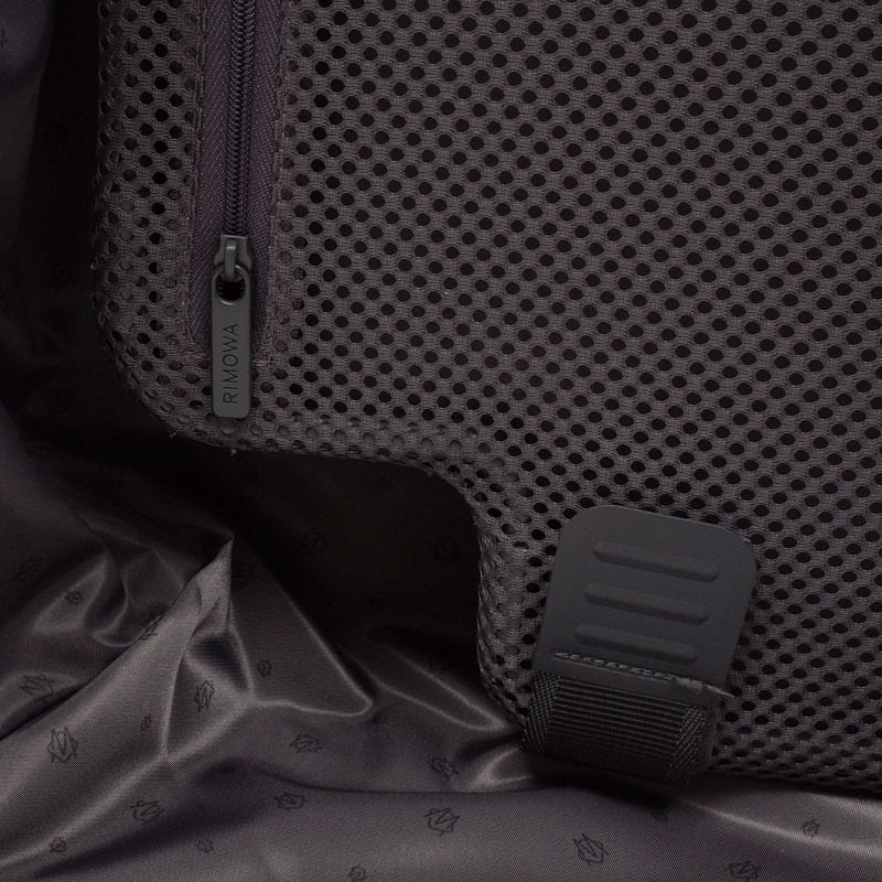クラシック ルフトハンザエディション Check-In M シルバー 61L 在庫商品