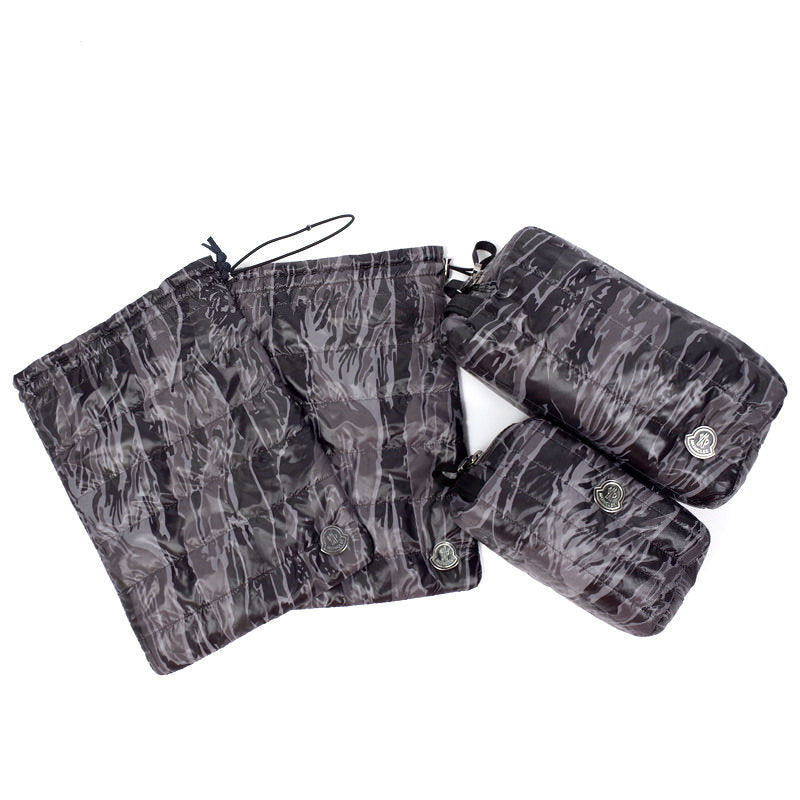 リモワ&モンクレール限定　在庫商品　36リットル　4輪