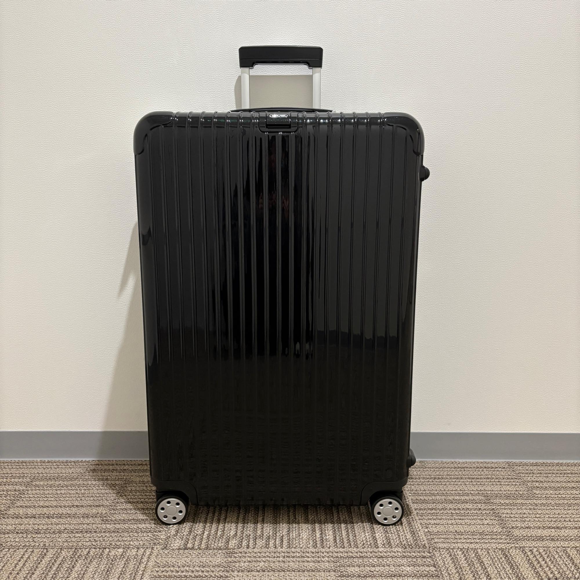 リモワ　サルサ デラックス　830.77.50.4　97リットル　新品　4輪