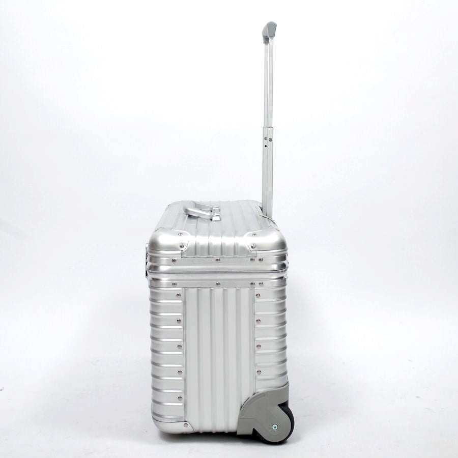 リモワ パイロット 920.51.00.2 在庫商品 37リットル 2輪 – リモワ