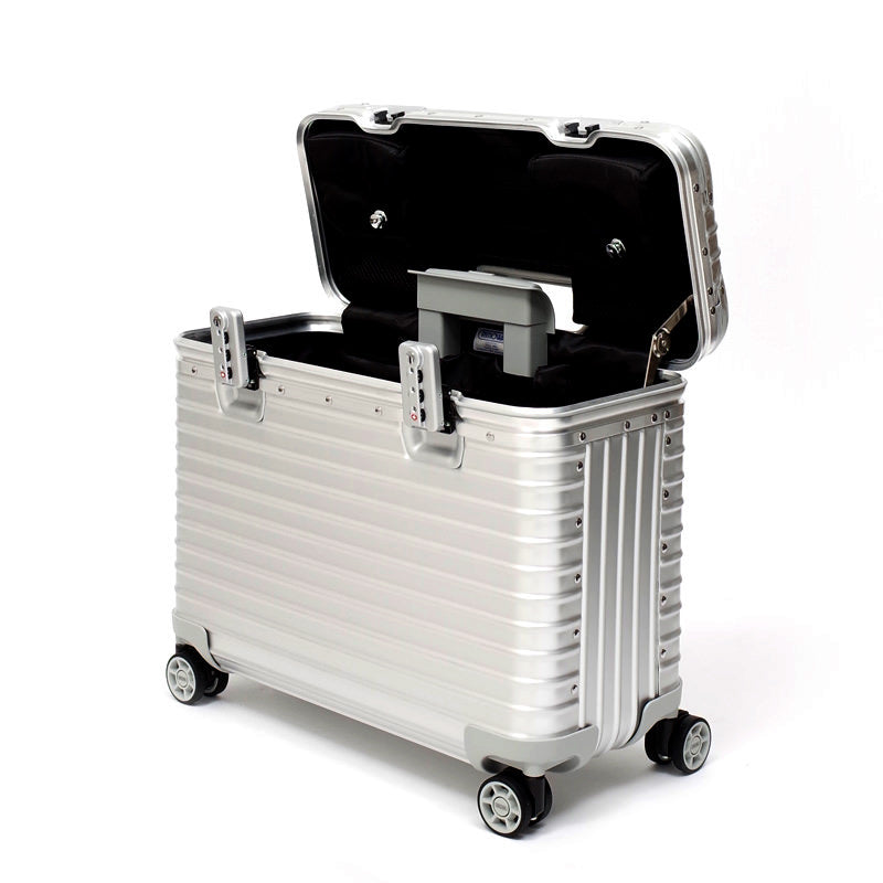 リモワ RIMOWA パイロット 34L 廃版希少極美品 923.50.00.4 リモワ パイロット 923.50.00.4 アウトレット商品 34リットル 4輪