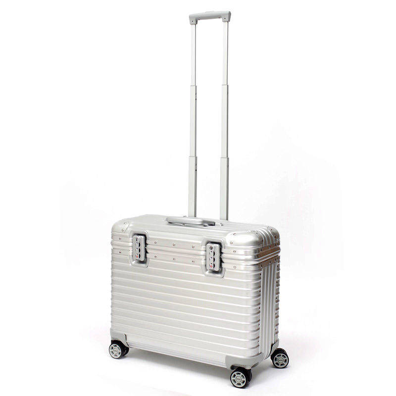 リモワ RIMOWA パイロット 34L 廃版希少極美品 923.50.00.4 リモワ パイロット 923.50.00.4 アウトレット商品 34リットル 4輪