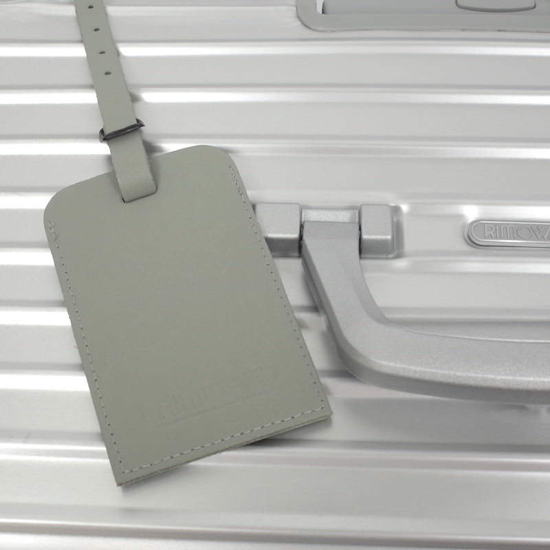 リモワ　パイロット　920.51.00.4　在庫商品　37リットル　4輪