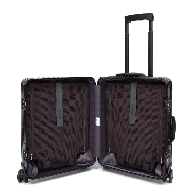 リモワ トパーズ ステルス 923.56.01.4 在庫商品 45リットル 4輪