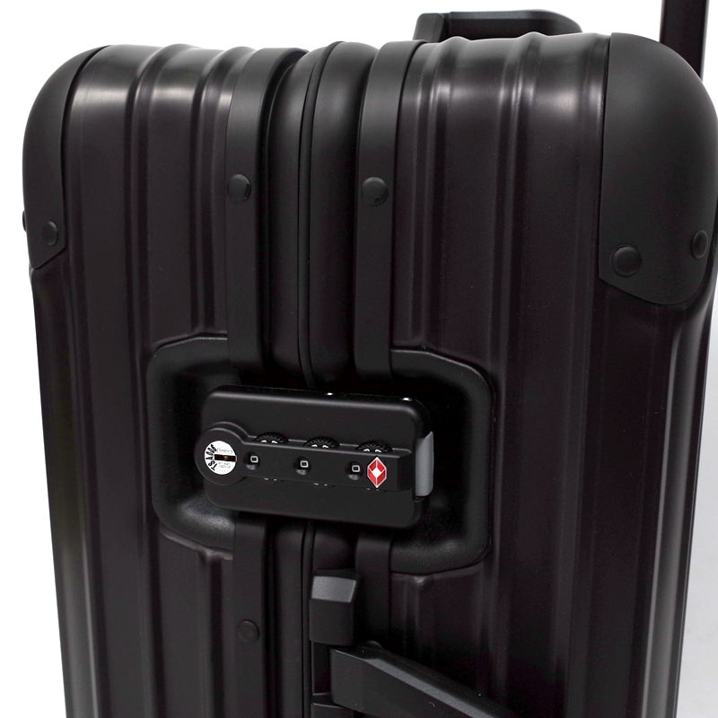 リモワ　トパーズ ステルス　923.56.01.4　在庫商品　45リットル　4輪