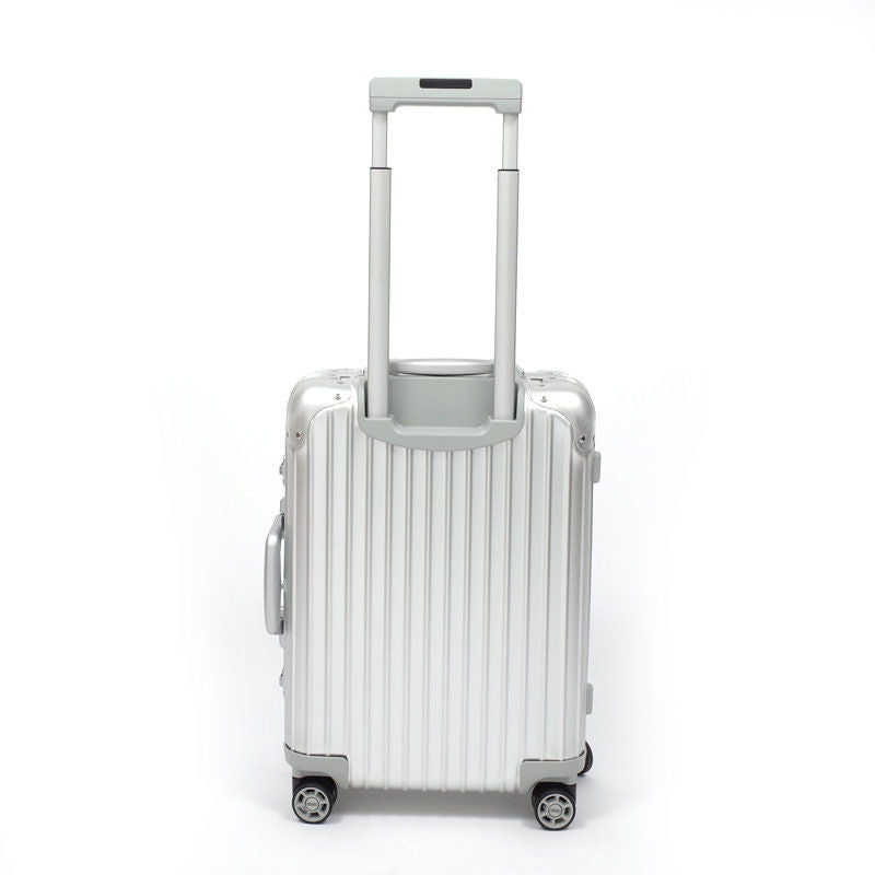 リモワ　トパーズ　923.52.00.4　在庫商品　32リットル　4輪