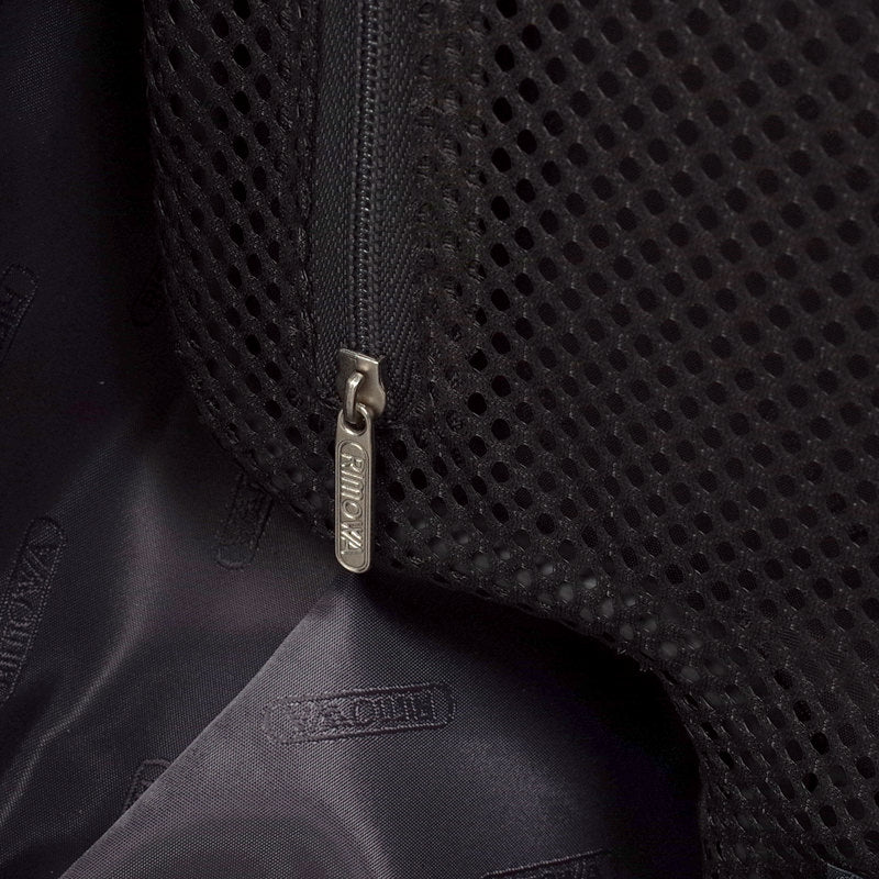 リモワ　トパーズ ステルス　924.56.01.4　在庫商品　45リットル　4輪