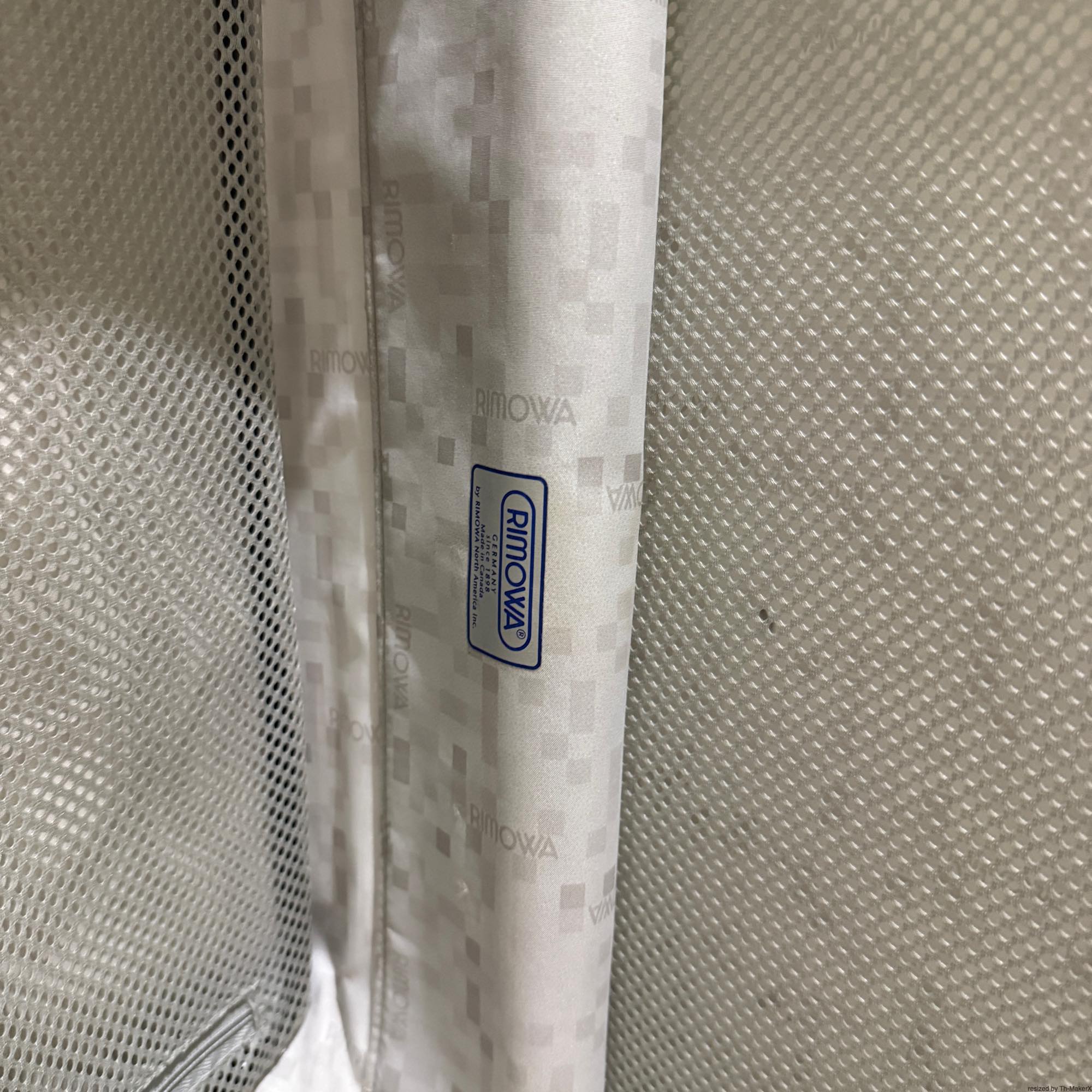 リモワ　サルサ　810.52-11 　中古美品　33リットル　2輪
