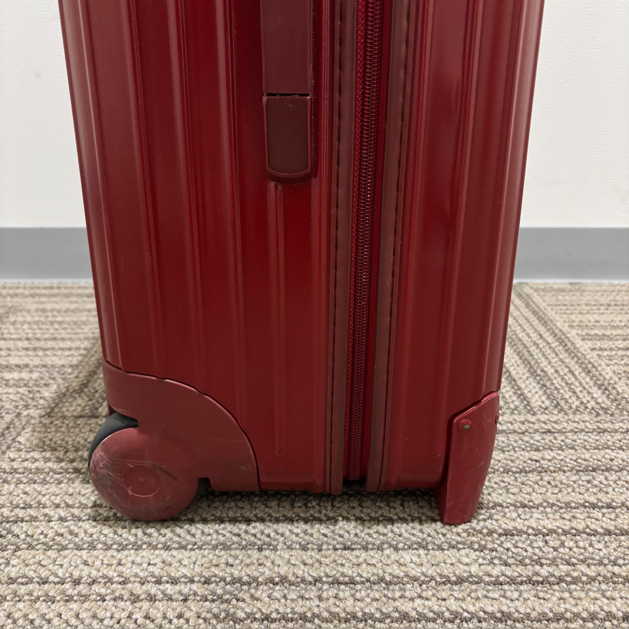 リモワ　エッセンシャル(サルサ)　855.63-11　中古商品　63リットル　2輪