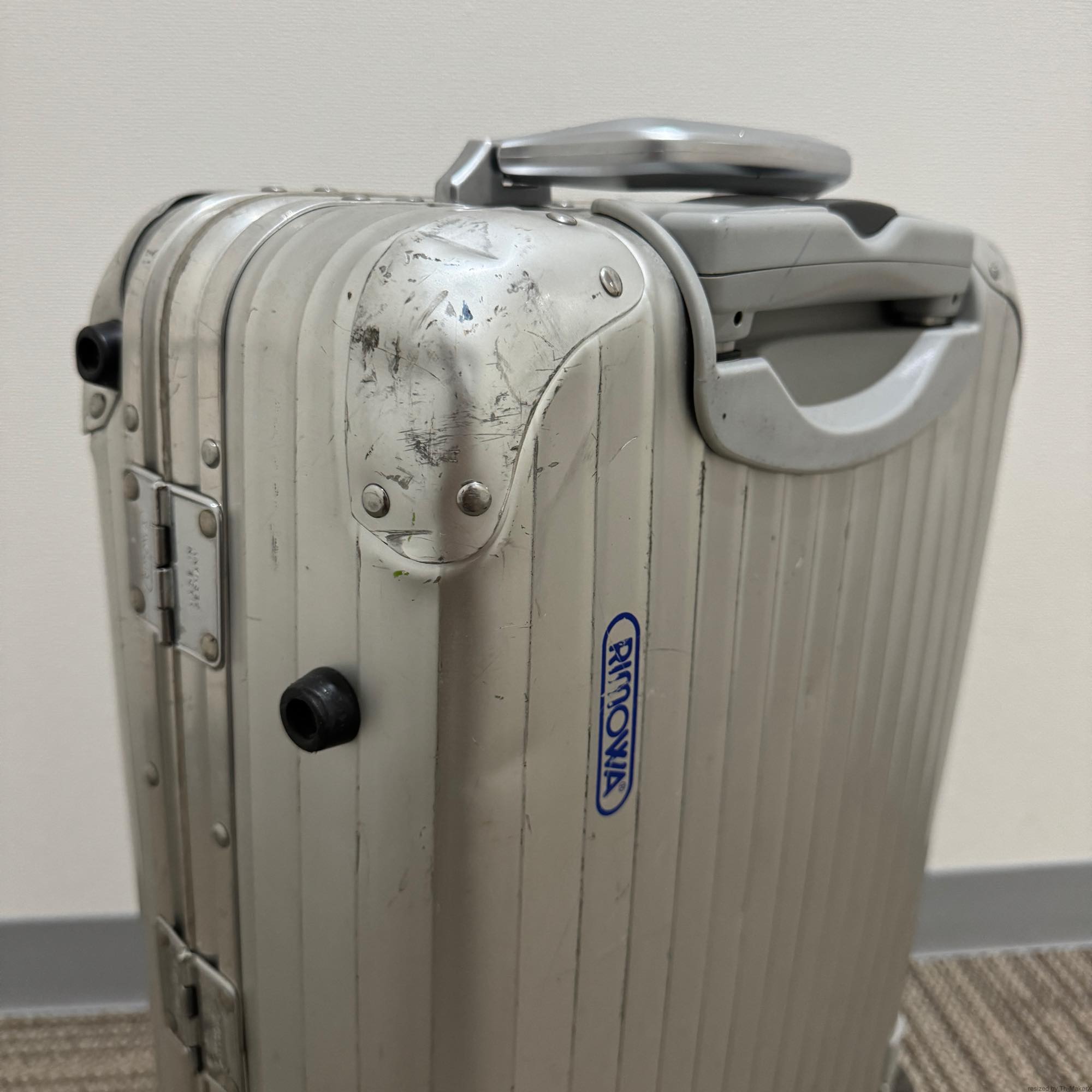 リモワ　トパーズ　929.52-12　中古商品　32リットル　2輪