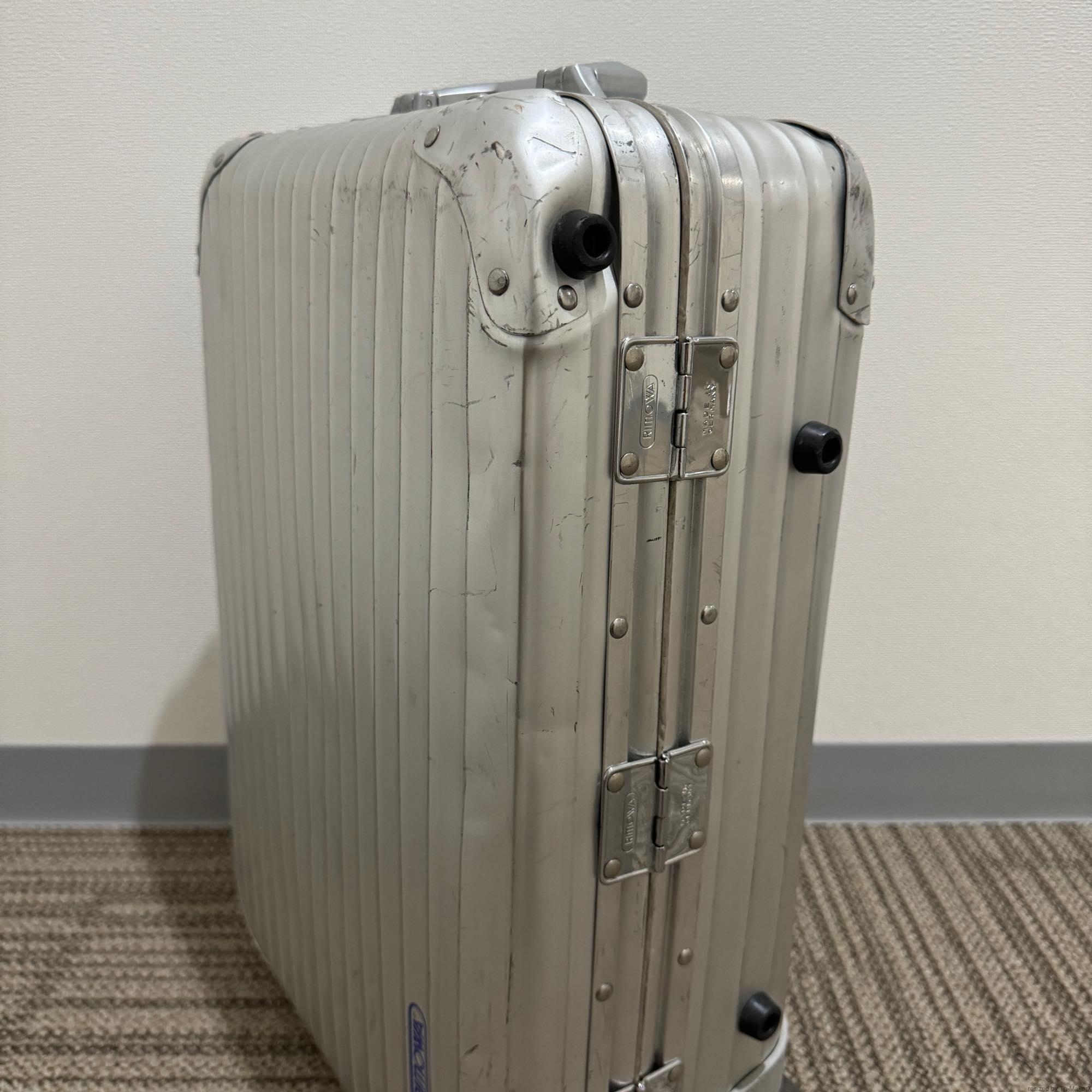リモワ　トパーズ　929.52-12　中古商品　32リットル　2輪
