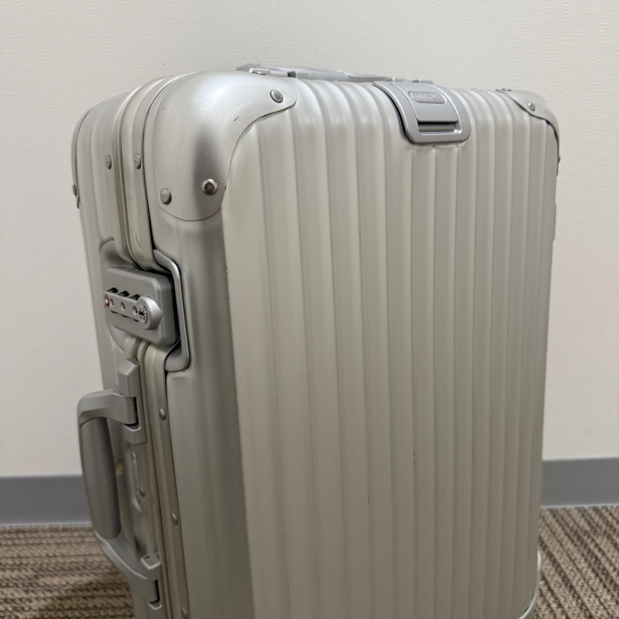 リモワ　トパーズ　929.52-13　中古美品　32リットル　2輪