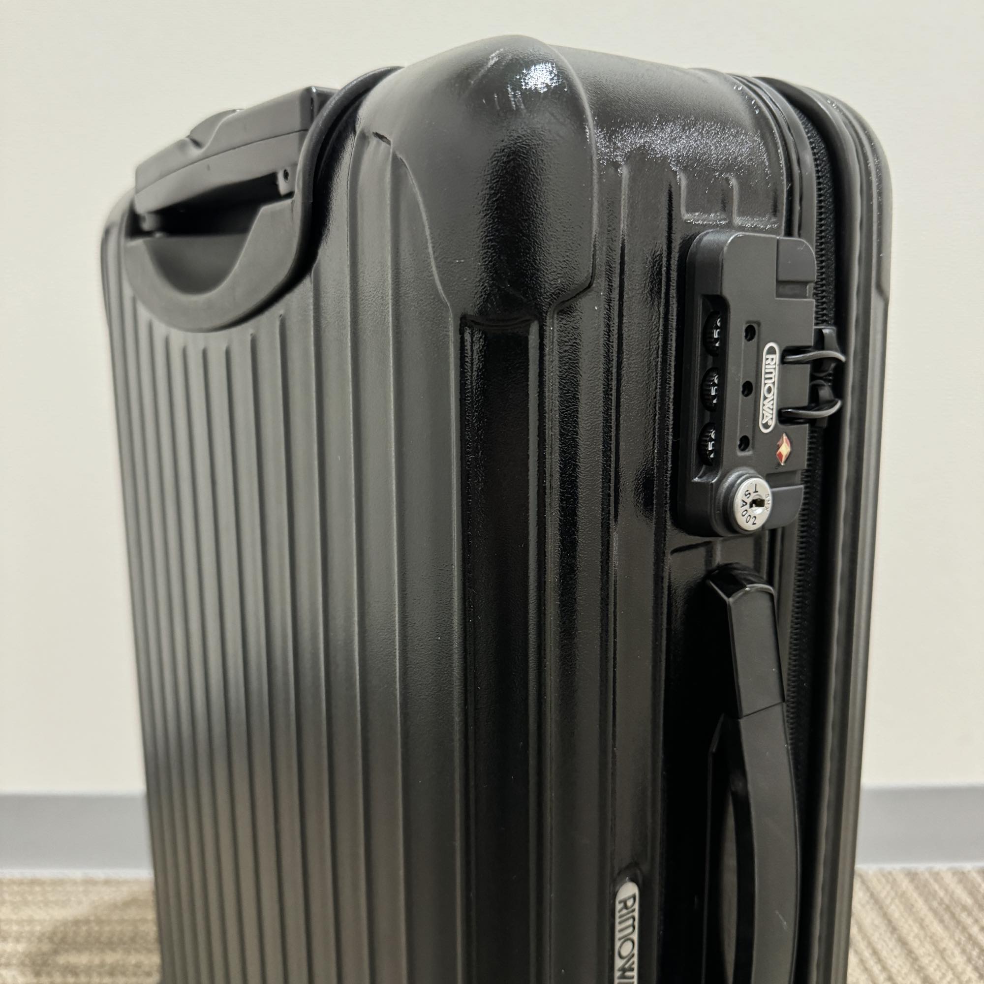 リモワ　サルサ　851.52-14　32リットル　中古美品　2輪