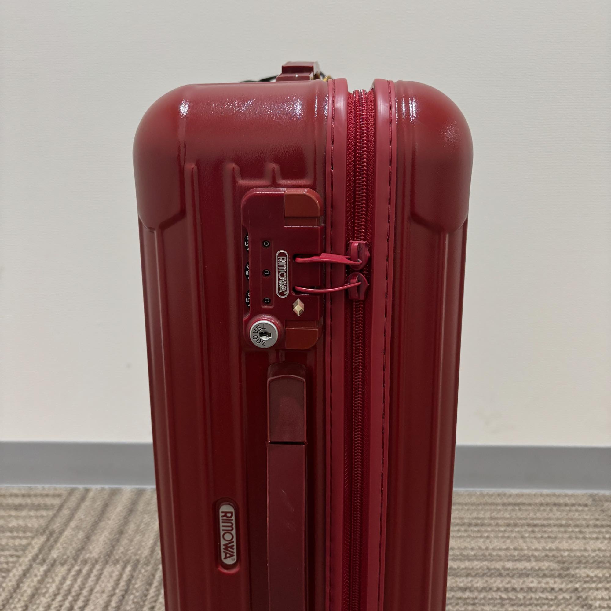 リモワ　エッセンシャル(サルサ)　855.52-14　35リットル　中古美品　2輪