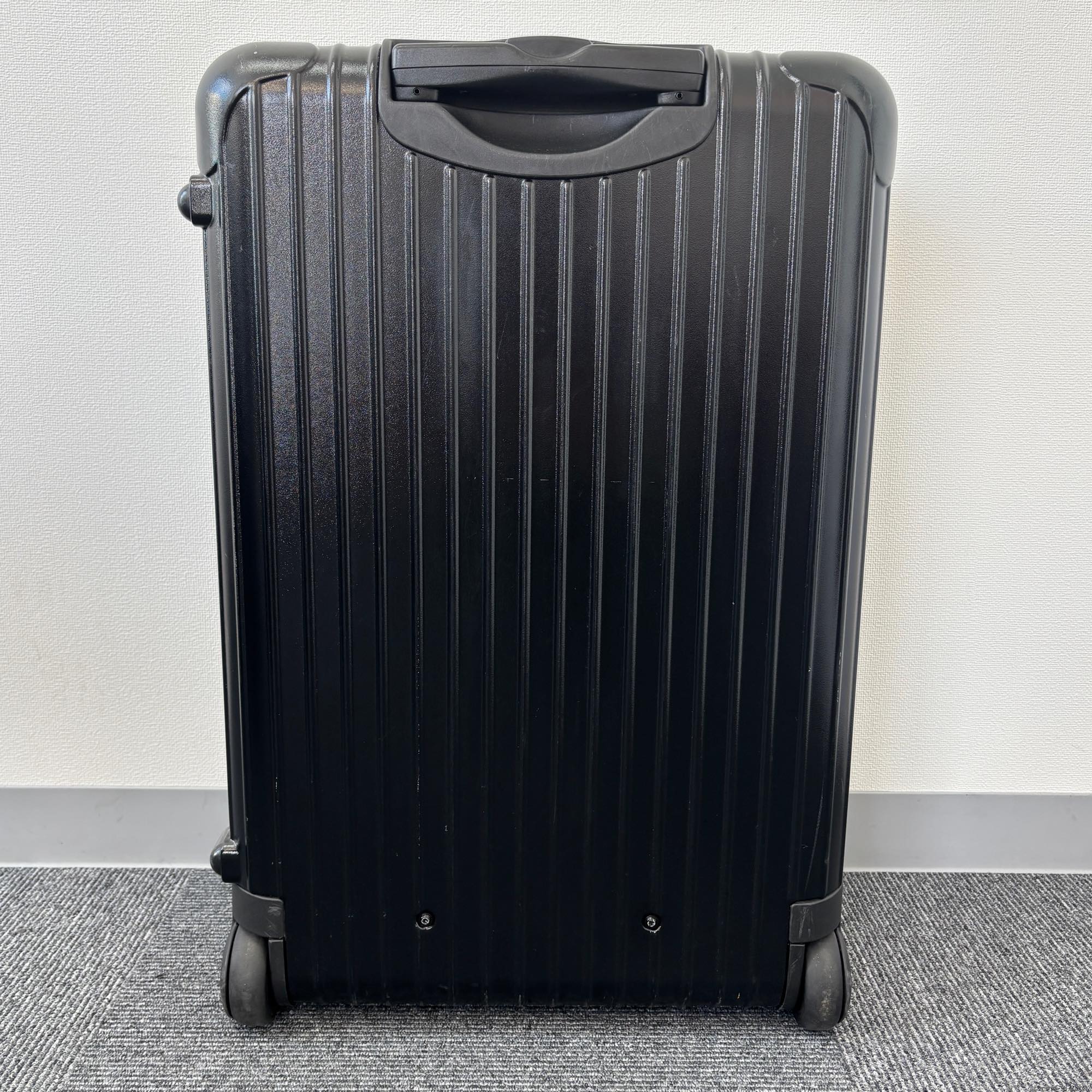 リモワ　サルサ (エッセンシャル)　851.63-15　中古美品　63リットル　2輪