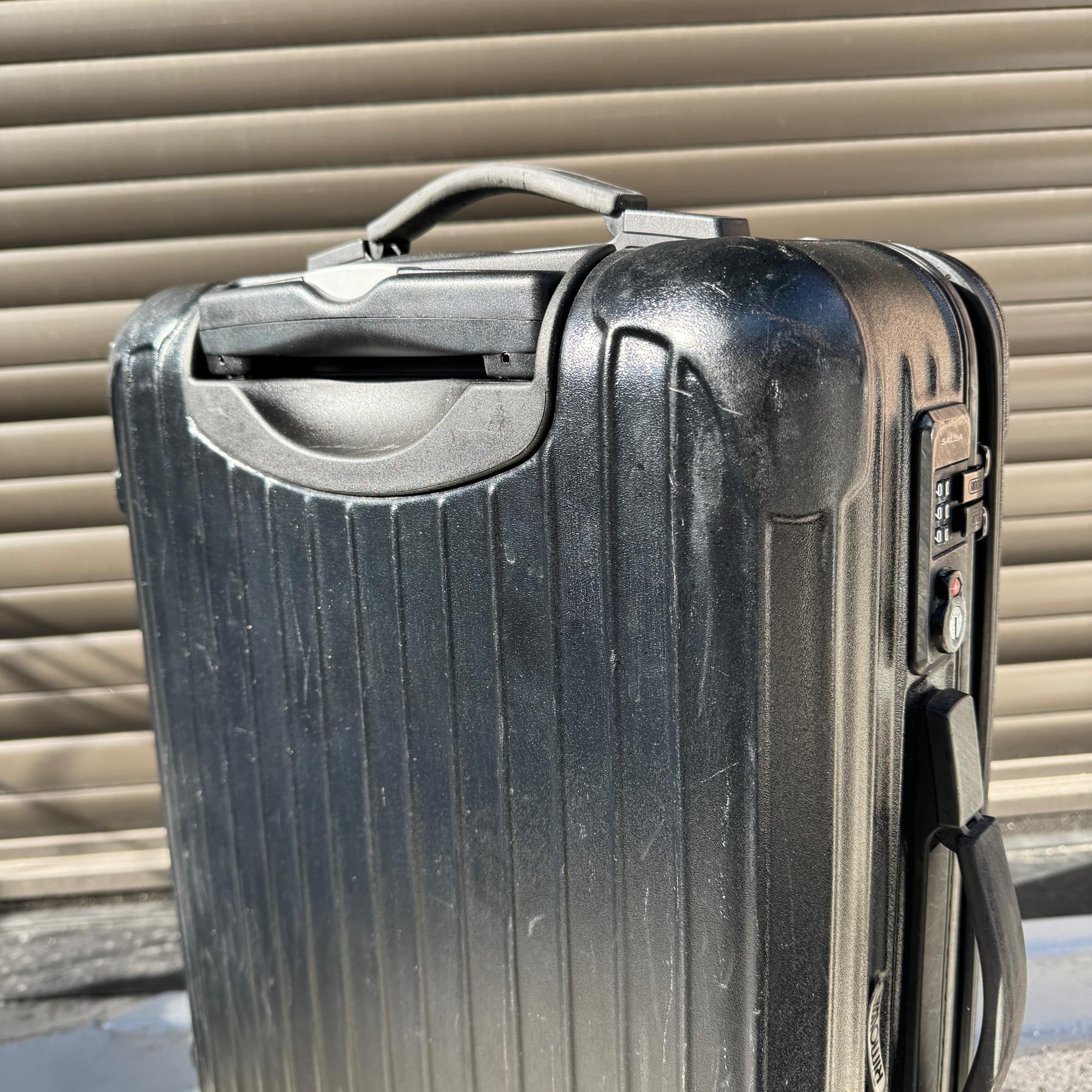 リモワ　サルサ　851.52-16　32リットル　中古商品　2輪