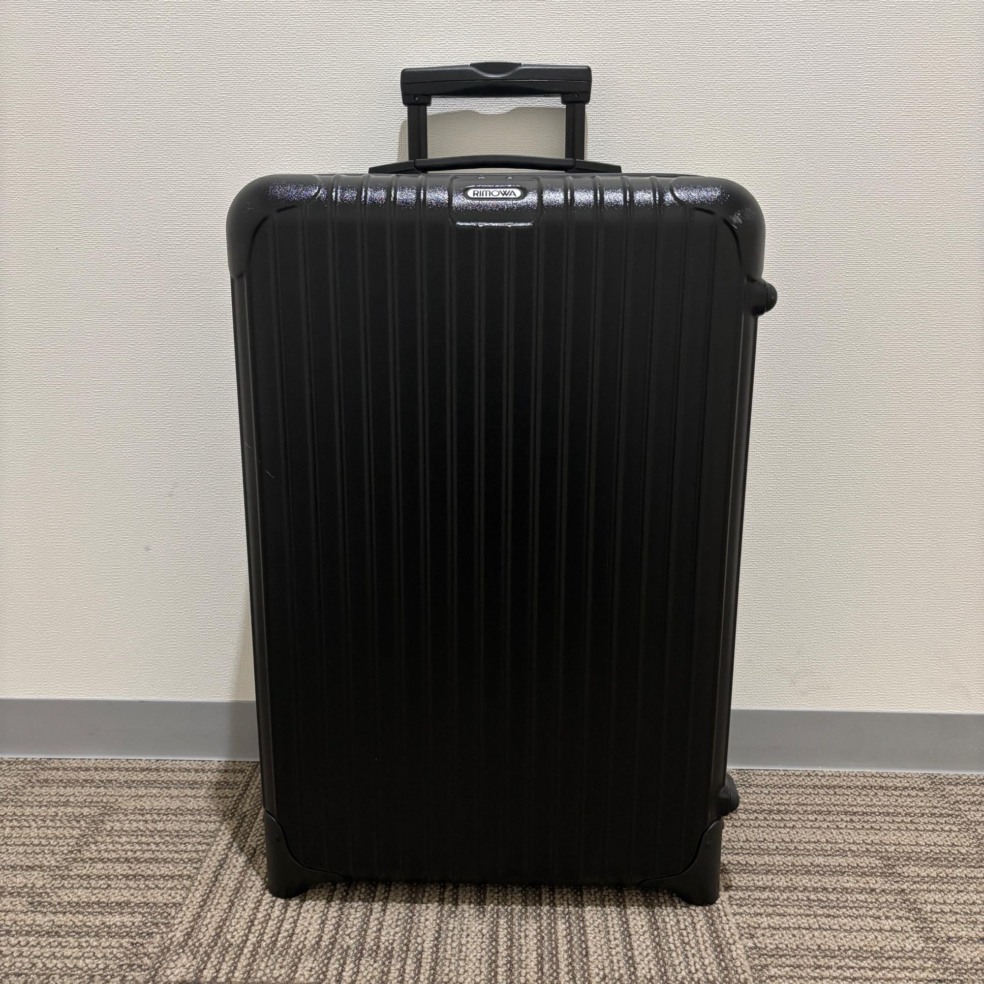 リモワ　サルサ (エッセンシャル)　851.63-17　中古美品　63リットル　2輪