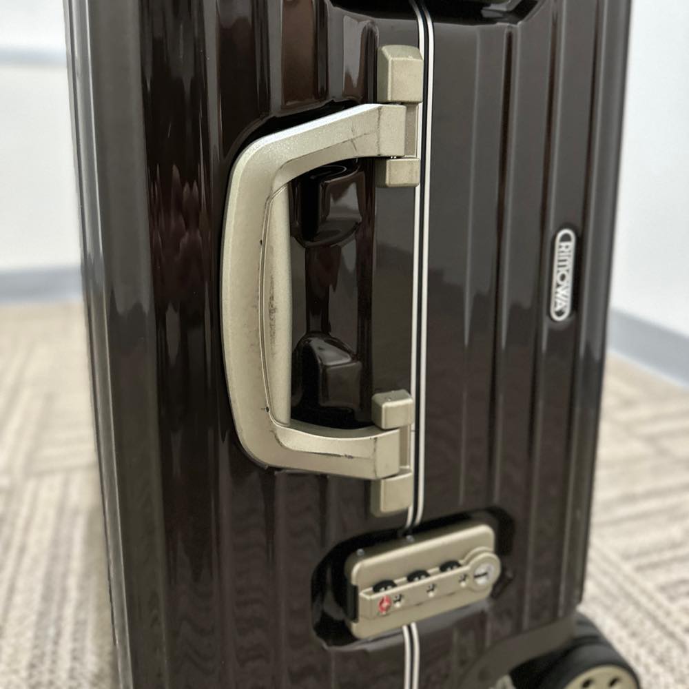 ルフトハンザ　リモワ　エレガンス　1732955　49リットル　中古商品　4輪
