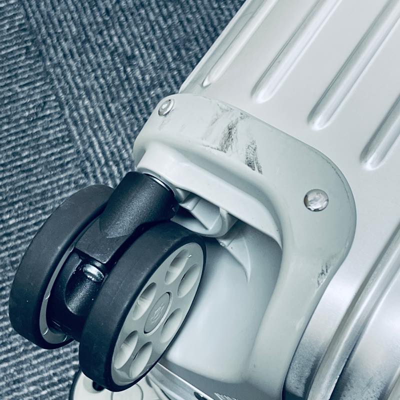 オリジナル ルフトハンザエディション Check-In M シルバー 60L　中古商品