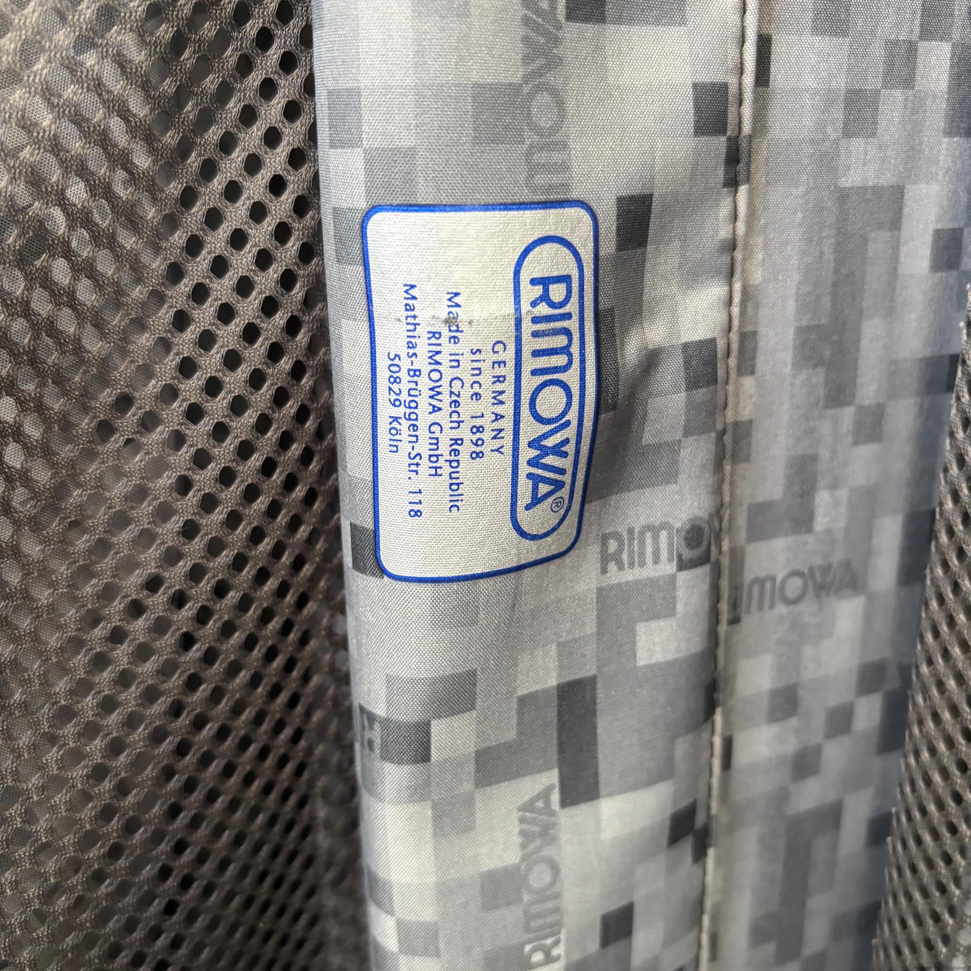 リモワ　サルサ(エッセンシャル)　810.63-2　中古商品　58リットル　4輪