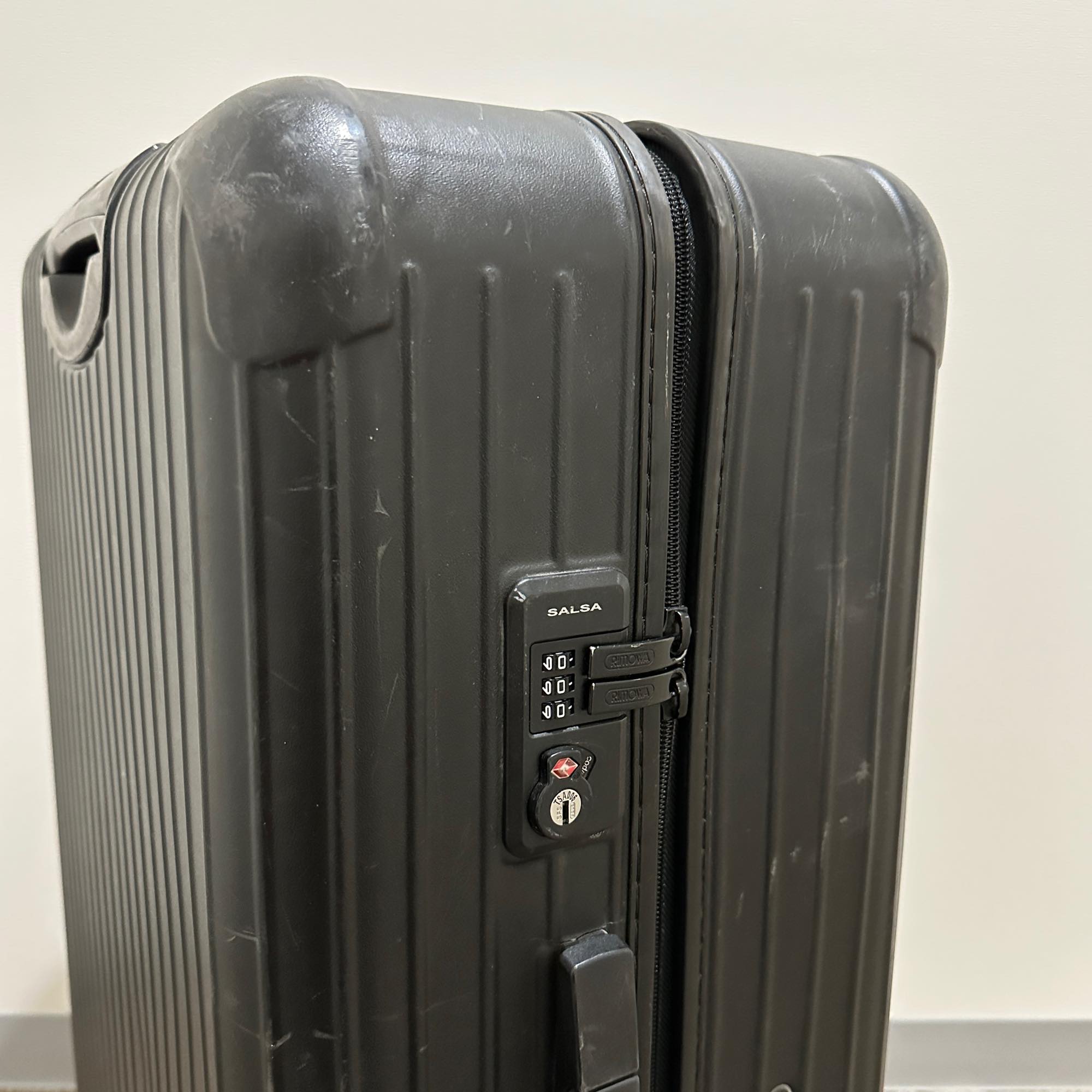 リモワ　サルサ　810.73-2　中古商品　98リットル　4輪