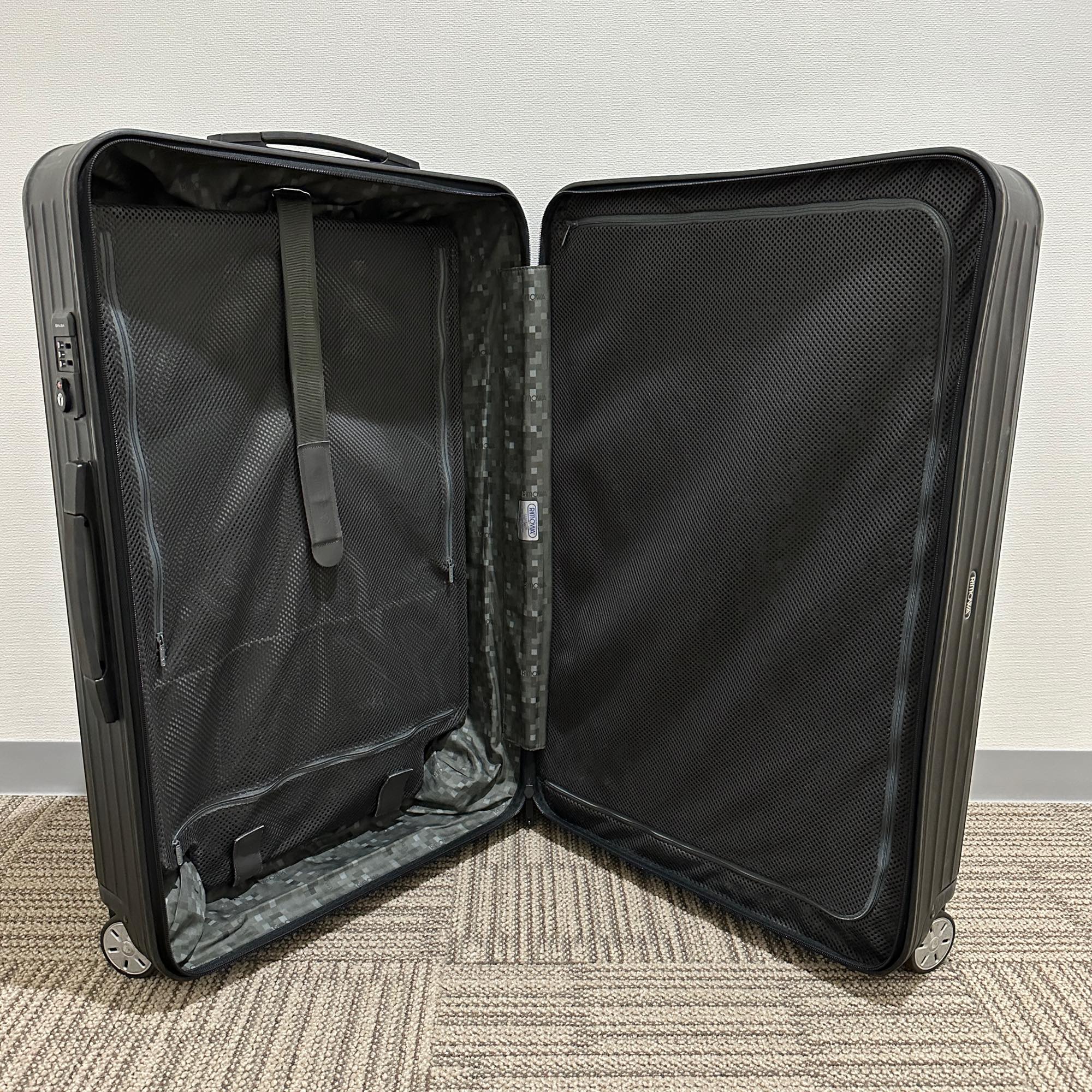 リモワ　サルサ　810.73-2　中古商品　98リットル　4輪