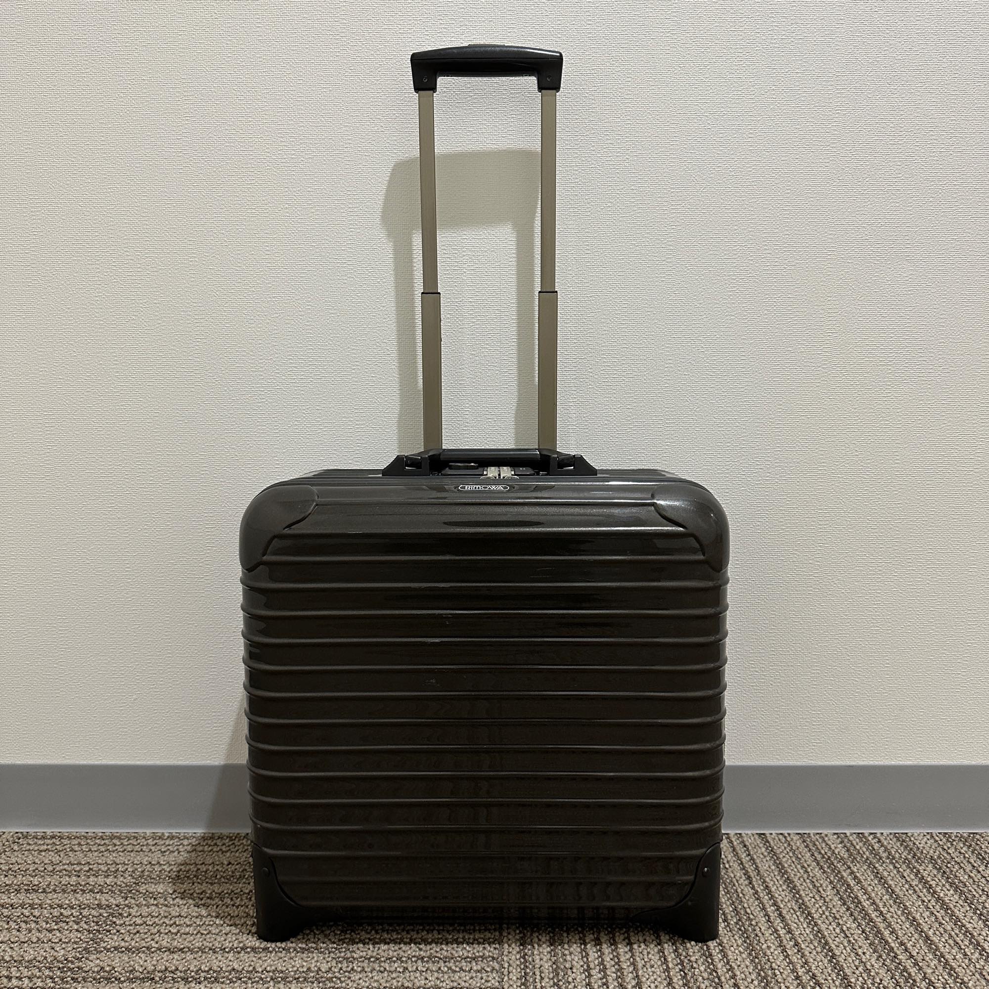 リモワ　サルサデラックス　830.40-2 　中古美品　25リットル　2輪