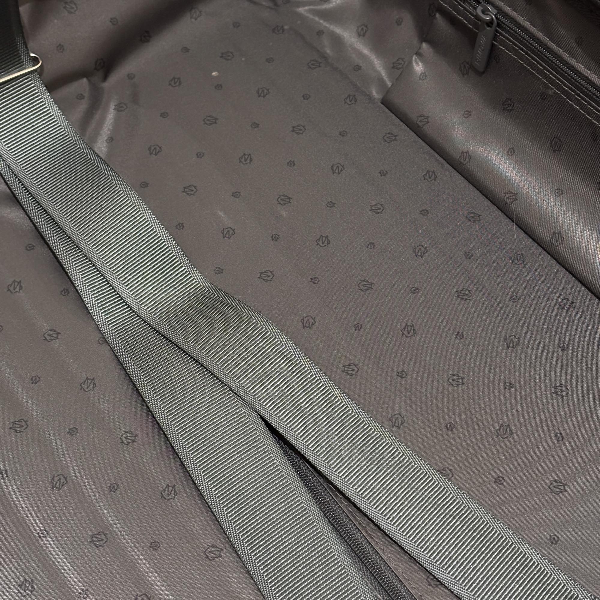 リモワ　エッセンシャル　キャビンS　34L　832.52.63.1-2　中古美品　マットブラック