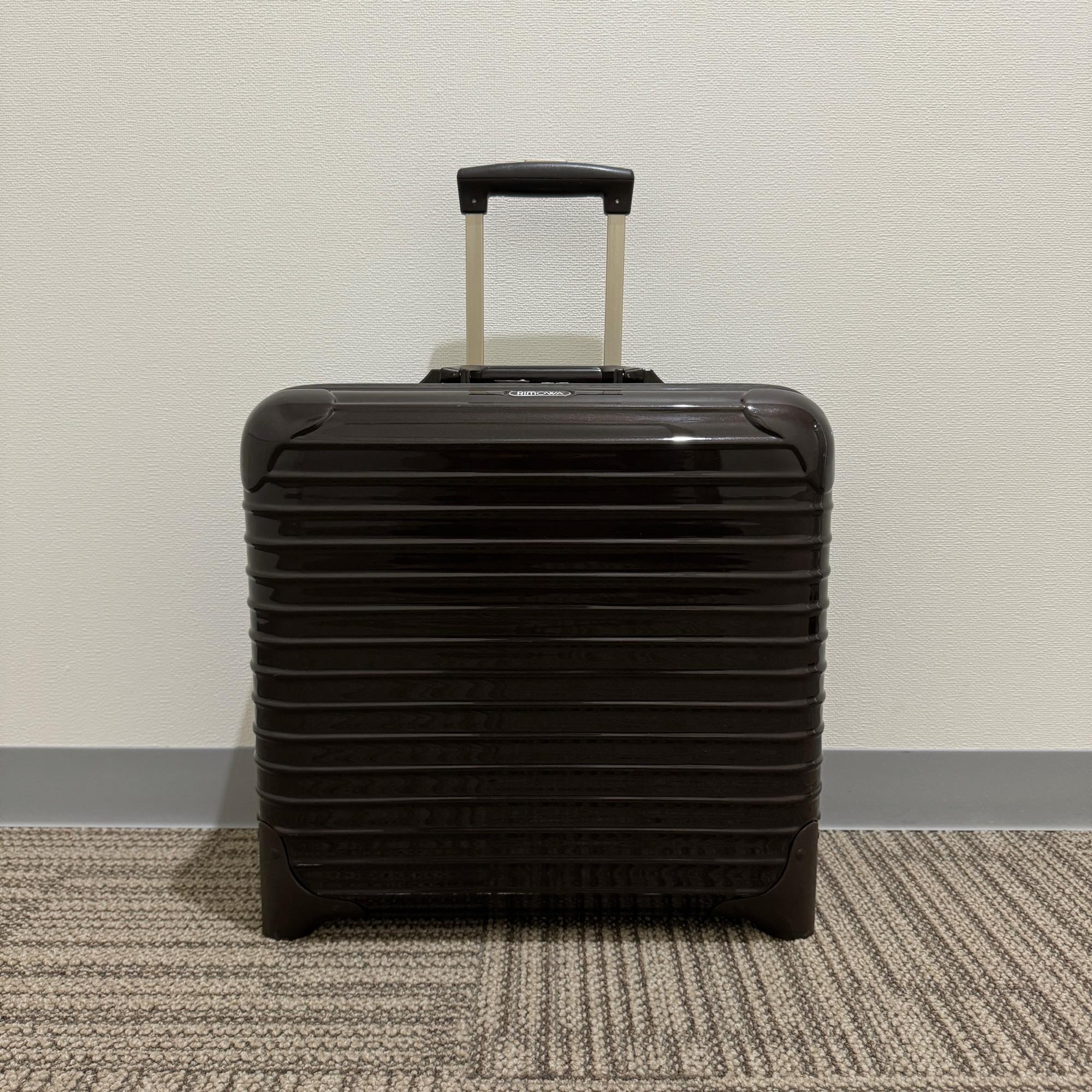 リモワ サルサデラックス 852.40-2 中古美品 25リットル 2輪 – リモワ