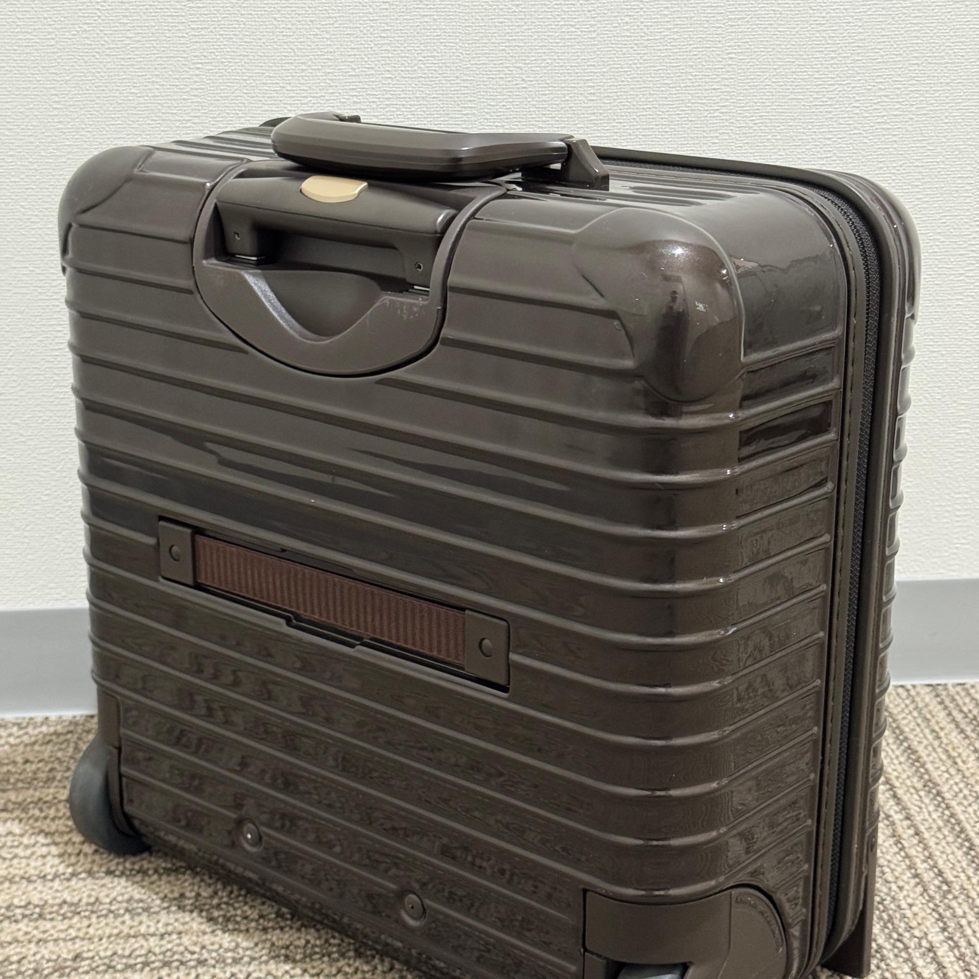 リモワ サルサデラックス 852.40-2 中古美品 25リットル 2輪 – リモワ