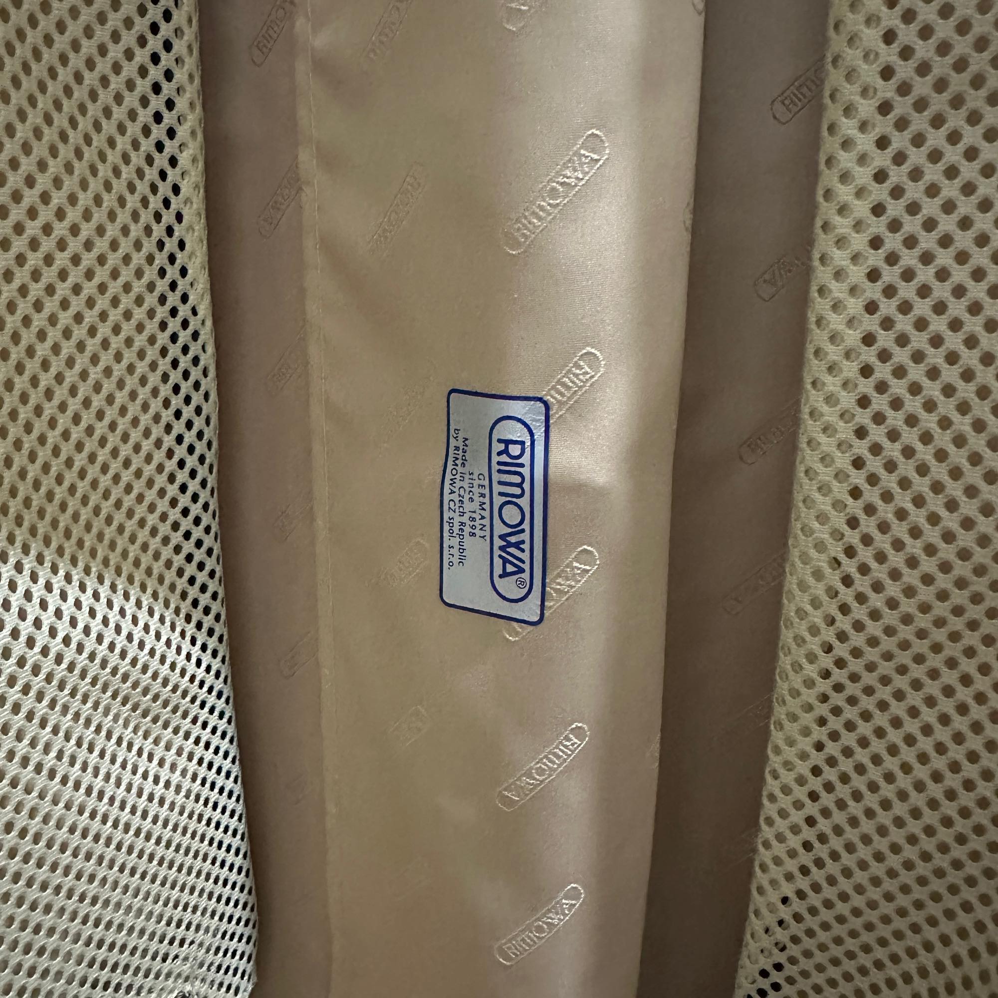 リモワ　サルサデラックス　853.52-2　35リットル　中古美品　2輪