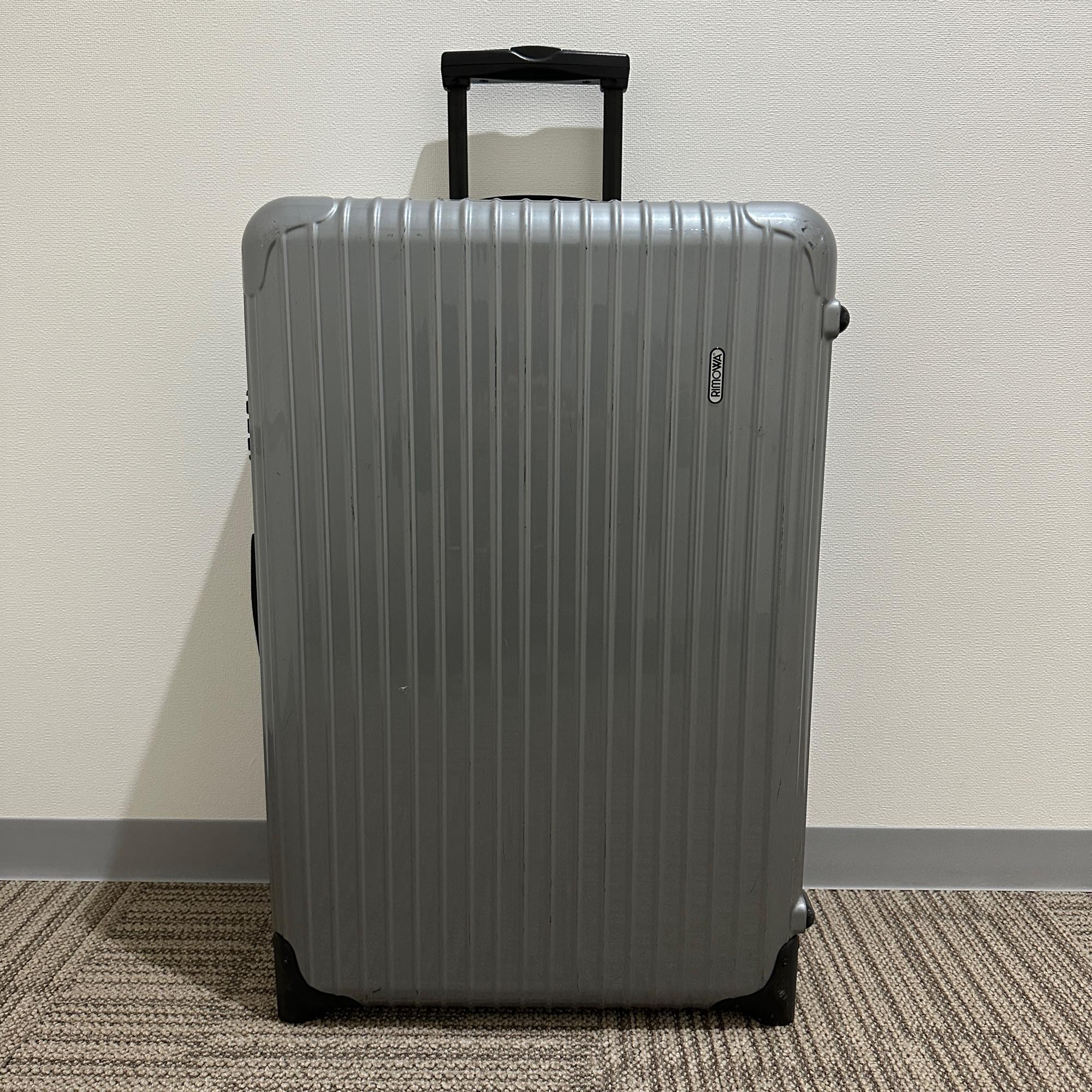リモワ　サルサ　中古商品　856.70－2　82リットル　2輪