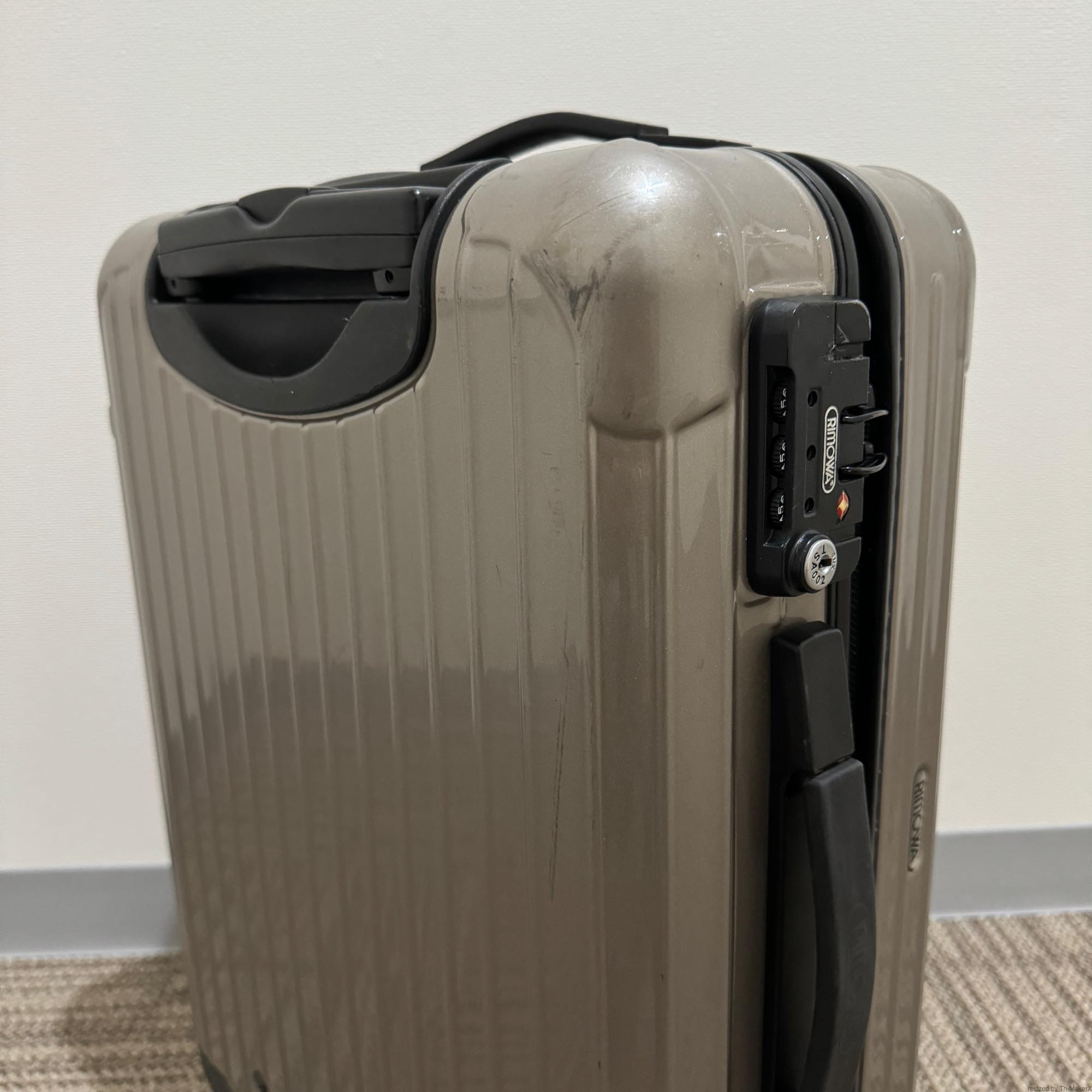 リモワ　サルサ　中古美品　869.52-2　35リットル　4輪