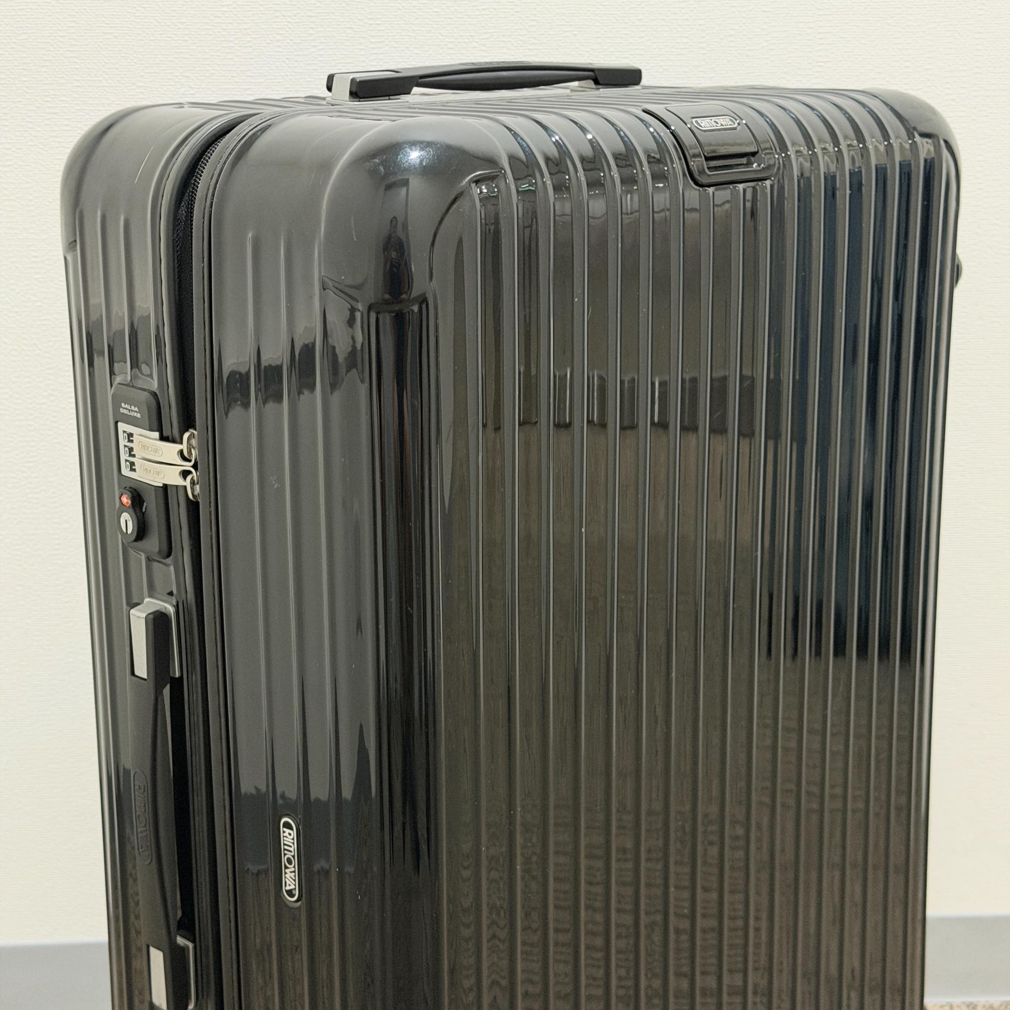 リモワ　サルサデラックス　870.70-2　中古商品　86リットル　4輪