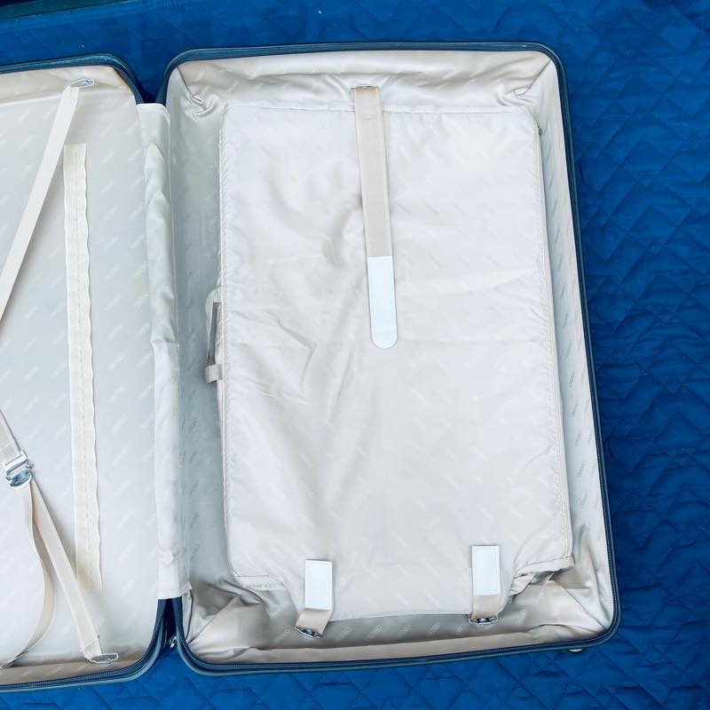 リモワ　サルサデラックス 3Suiter　U2-872.80　中古商品　131リットル　4輪