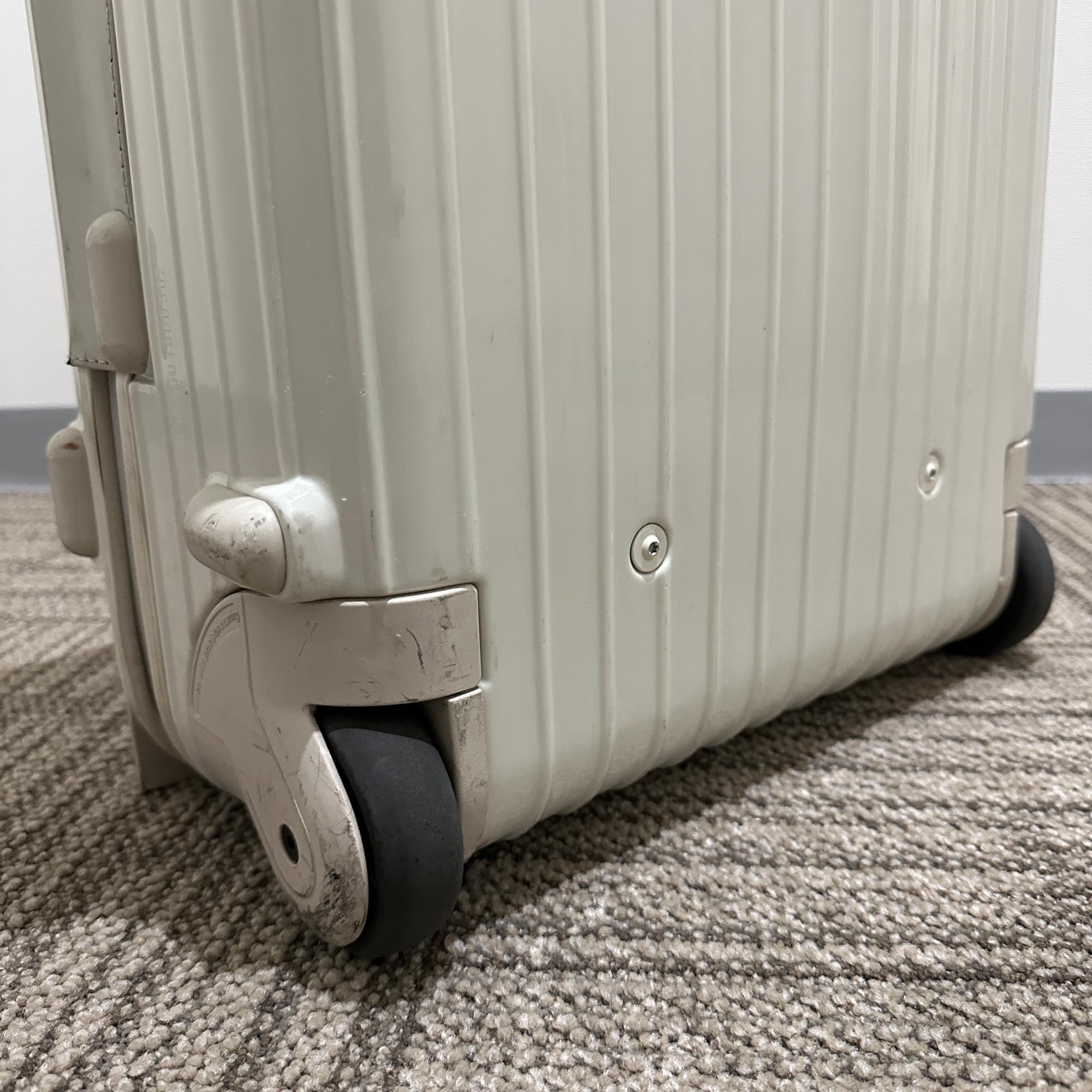 リモワ ユナイテッドアローズ限定 サルサ 895.46-2 中古商品 32