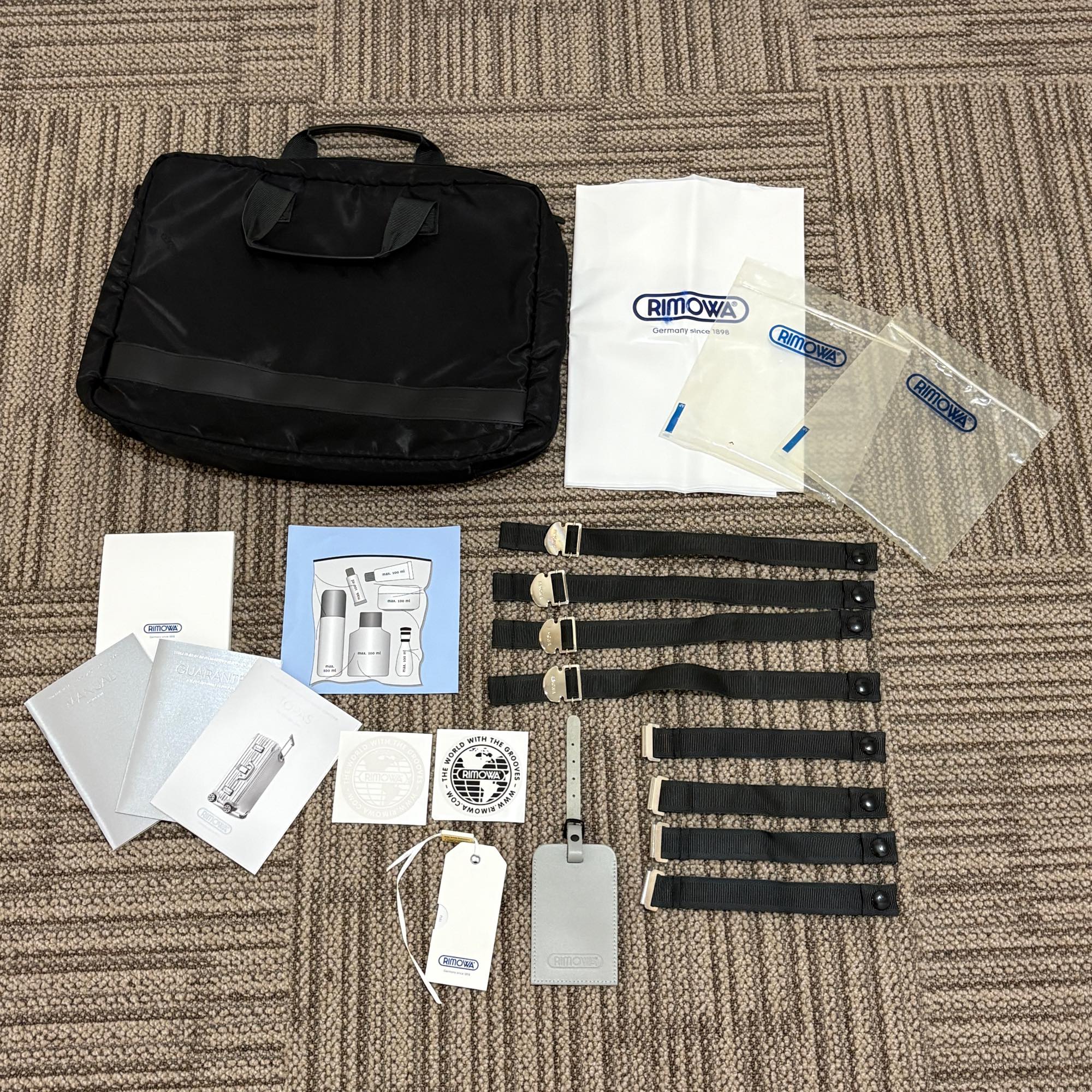 リモワ トパーズ 923.40-2 中古美品 26リットル 4輪 – リモワ(RIMOWA