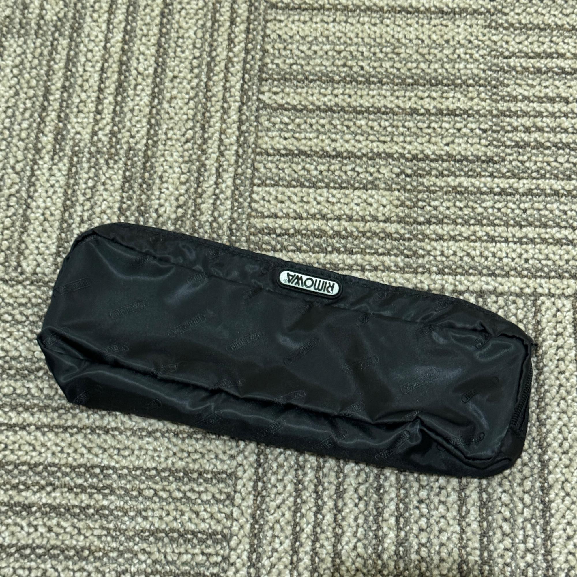 リモワ パイロット 中古美品 923.50-2 34リットル 2輪 – リモワ(RIMOWA