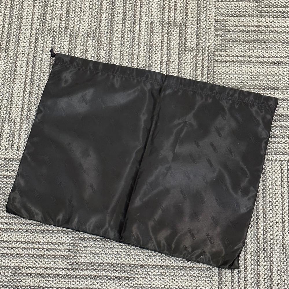 リモワ　トパーズ チタニウム　中古美品　924.63.03.4-2　64リットル　4輪