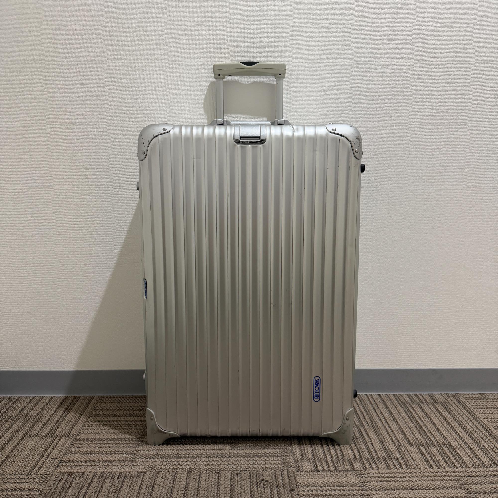 リモワ　トパーズ　中古商品　930.70-2　82リットル　2輪