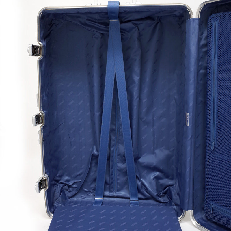 リモワ　トパーズ　中古商品　930.77-2　104リットル　2輪