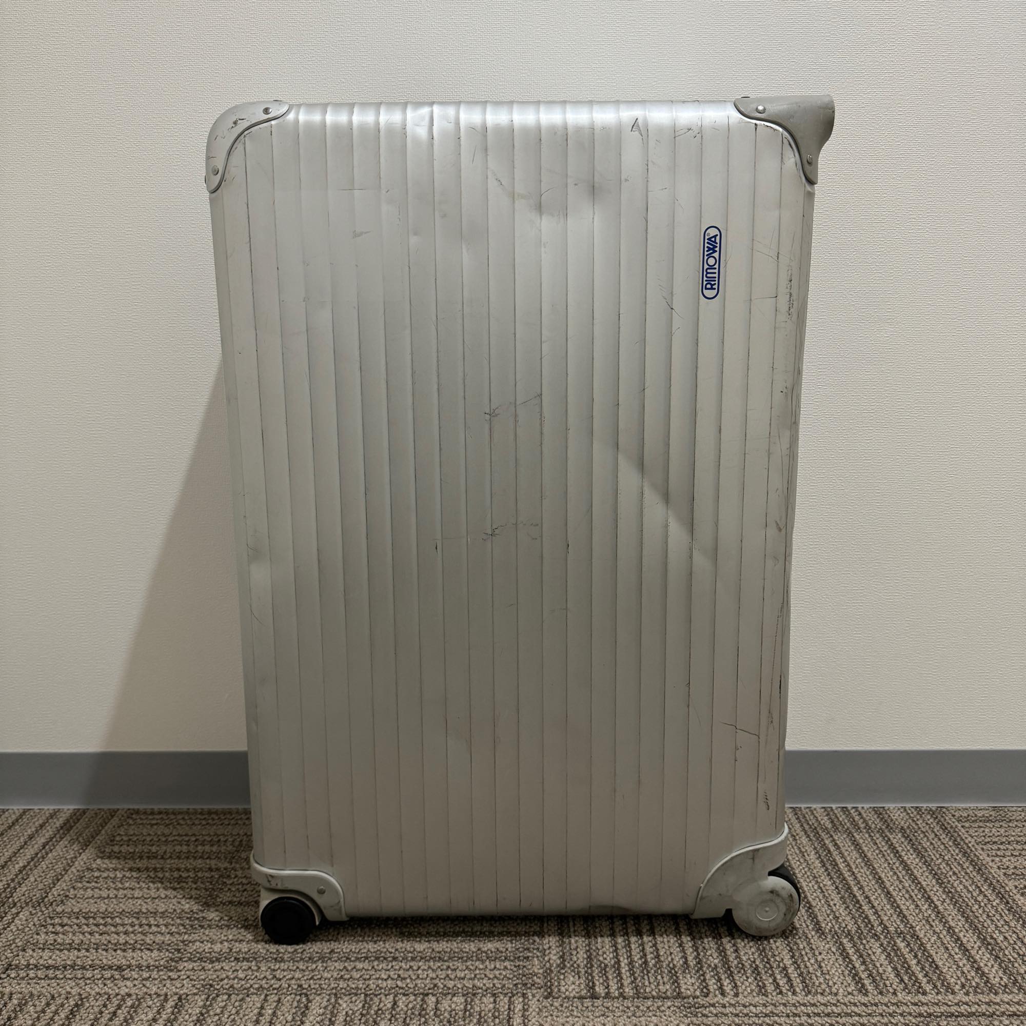 リモワ　トパーズ　中古商品　931.77-2　104リットル　4輪