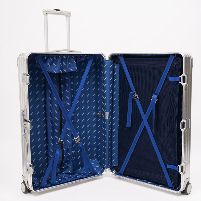 リモワ　トパーズ　中古商品　932.77-2　104リットル　4輪