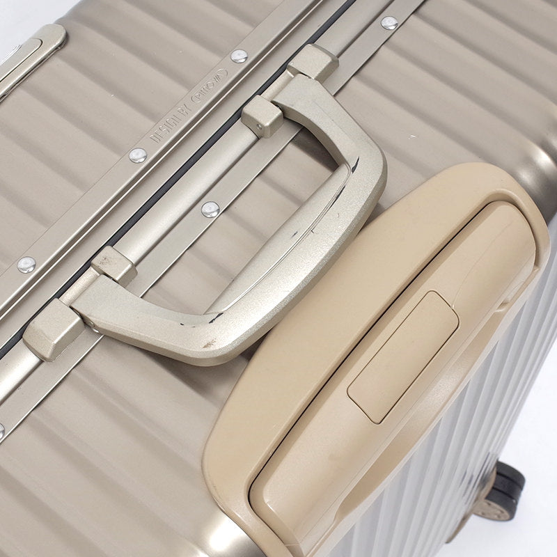 リモワ　トパーズ チタニウム　中古商品　945.77－2　98リットル 4輪