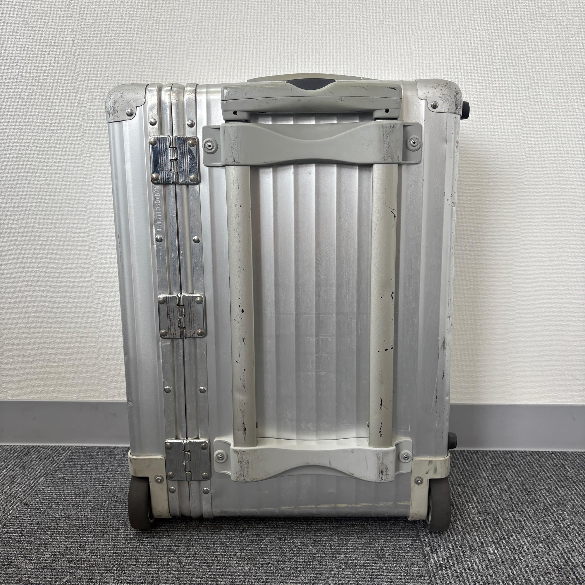 リモワ トパーズ(オリジナル)　U950.51-2　中古美品　42リットル　2輪