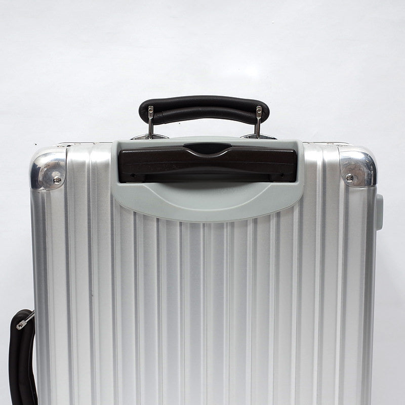リモワ　クラシックフライト　中古美品　971.52-2　33リットル　4輪