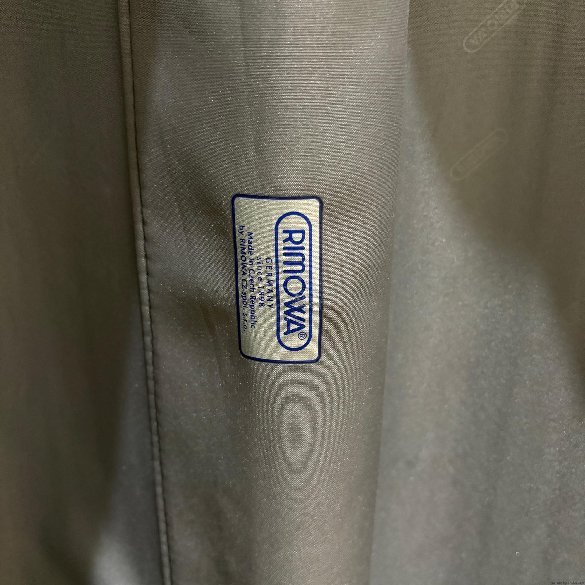 リモワ　サルサ(エッセンシャル)　851.52-26　32リットル　中古美品　2輪